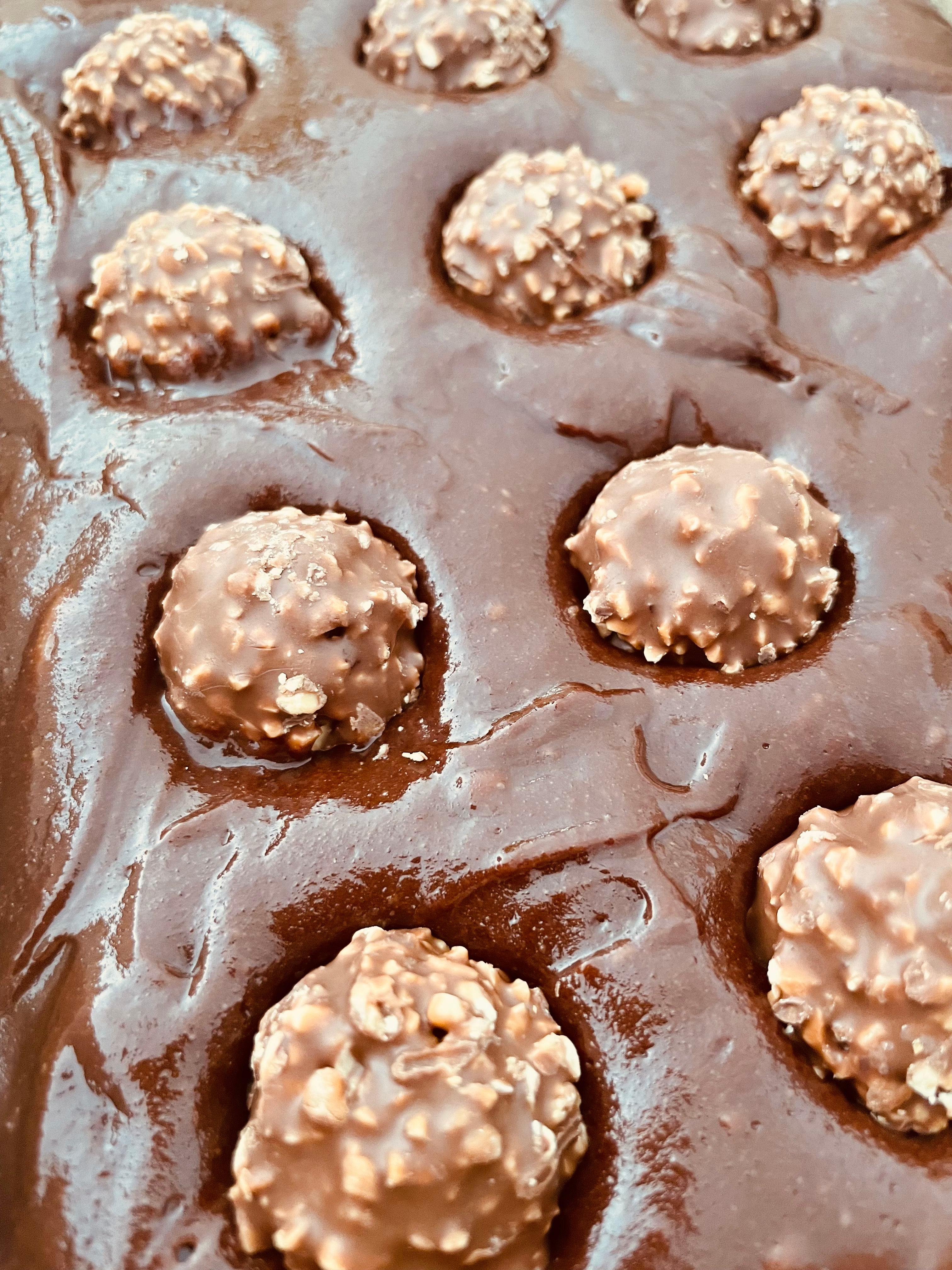 Ferrero Rocher Chocolate 8 Pieces For Ssle - Explore Belgium